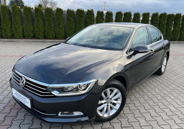 Volkswagen Passat cena 75900 przebieg: 78000, rok produkcji 2019 z Cieszyn małe 154